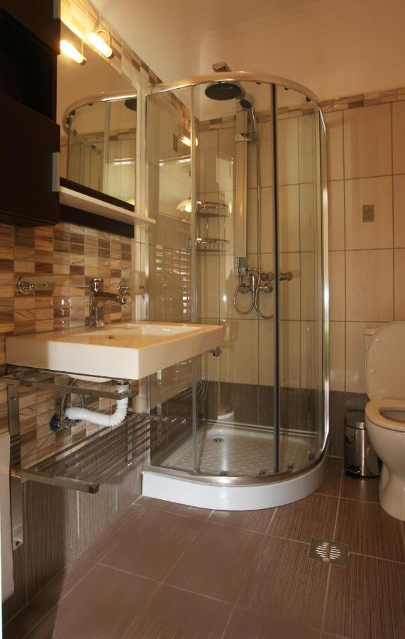 Lefcothea Guest Rooms Lákka Екстериор снимка